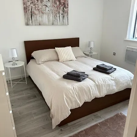 2 Bed Modern Apartment Swansea Exterior photo