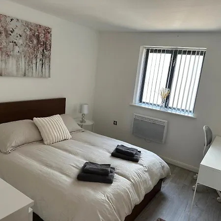 2 Bed Modern Apartment Swansea Exterior photo