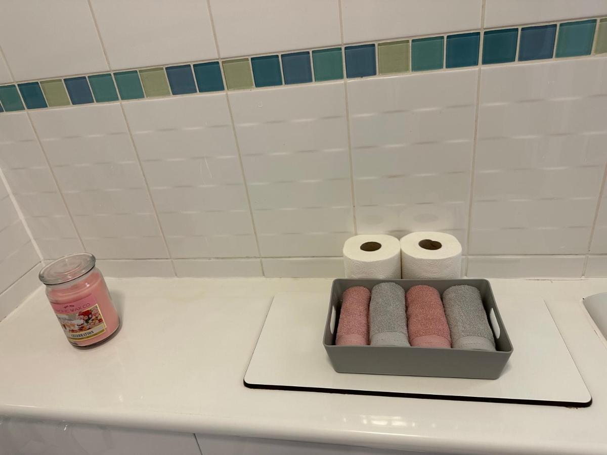 2 Bed Modern Apartment Swansea