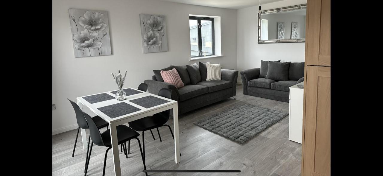 2 Bed Modern *